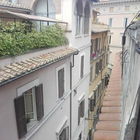 Pantheon Charming 2-bed In Heart Of דירה רומא