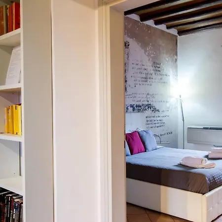 Pantheon Charming 2-bed In Heart Of *