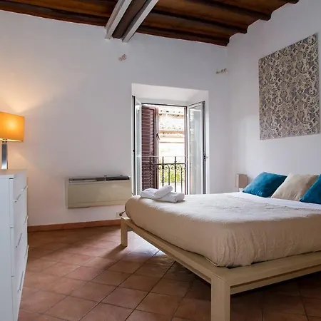 Pantheon Charming 2-bed In Heart Of דירה רומא